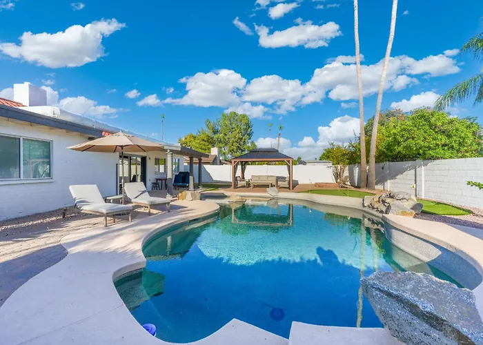 Ferienhaus New - Sonoran Sol Modern Pool Oasis Near Kierland *