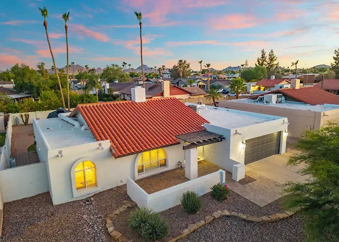 Ferienhaus New - Sonoran Sol Modern Pool Oasis Near Kierland